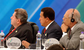 Llama Chávez a crear frente en defensa de soberanía de Cuba